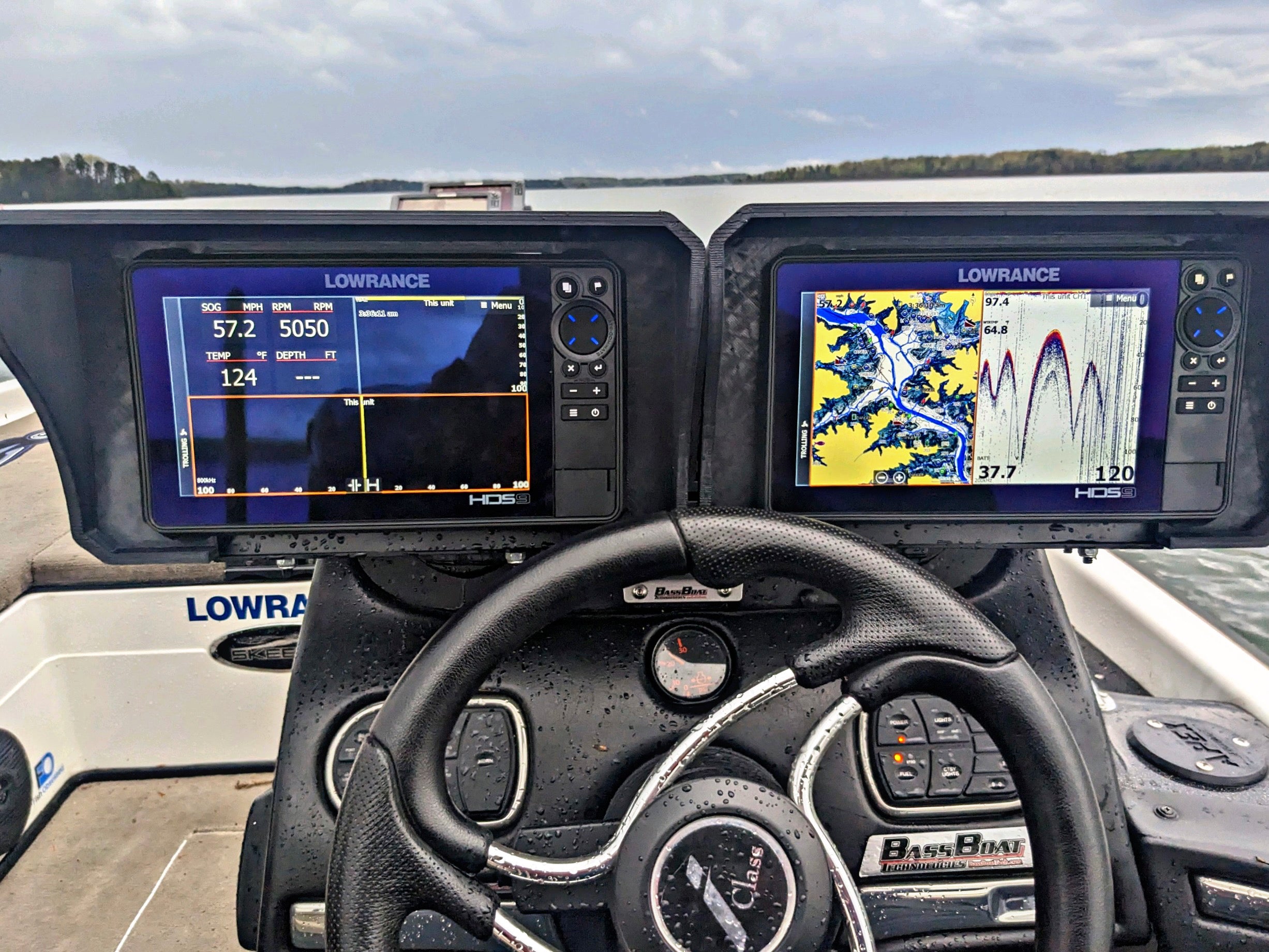 Visière pour détecteur de poissons Lowrance HDS 9 LIVE - Pare-soleil Apex Fishing